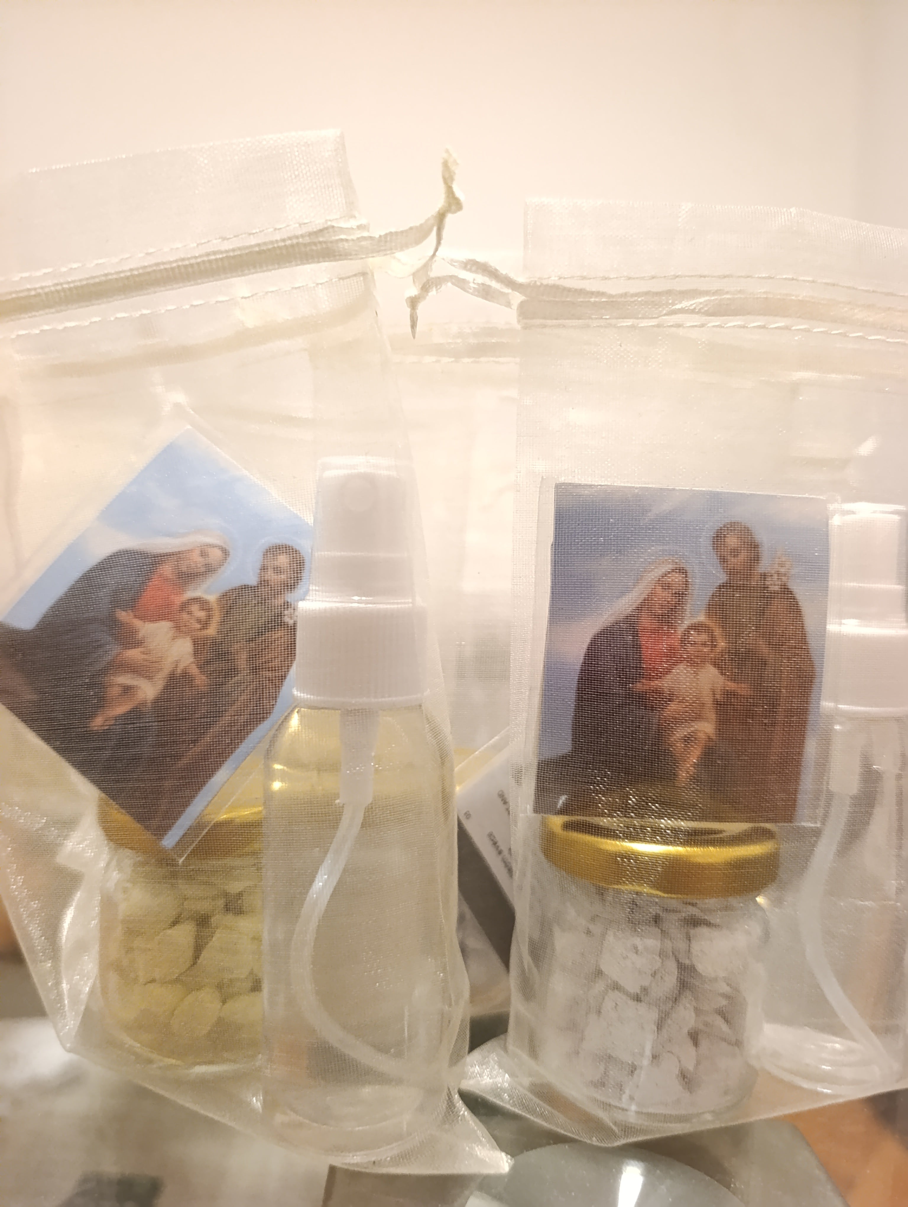 Poklon Paket za Blagoslov - Set sa vodom koja je miješana sa naedovim uljem predivnog mirisa i Tamjanom